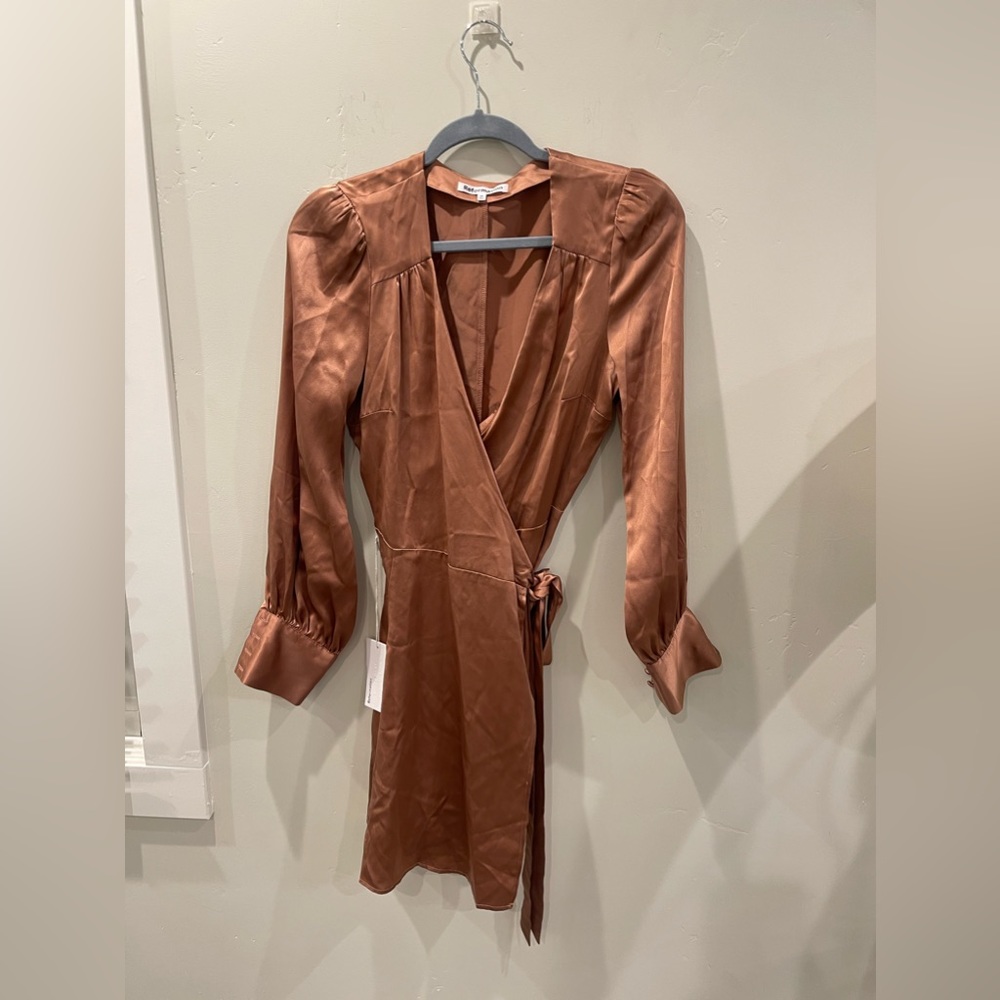 Reformation Chrisley Silk Long Sleeve Wrap Dress in Praline Size M - Picture 7 of 8